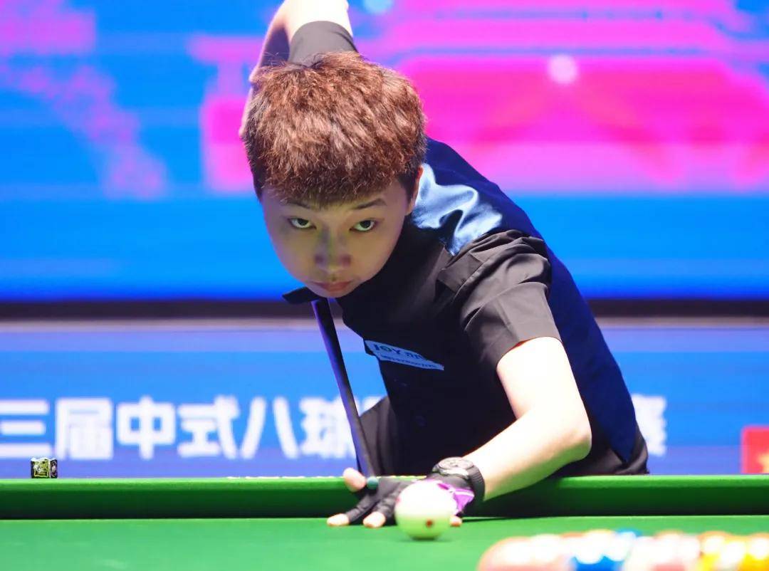 詹姆斯堪称 詹姆斯堪称