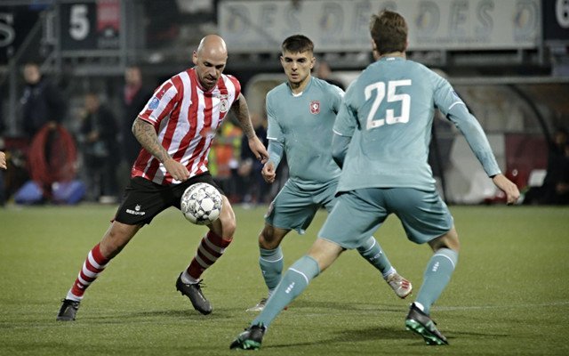 占据头条 占据头条