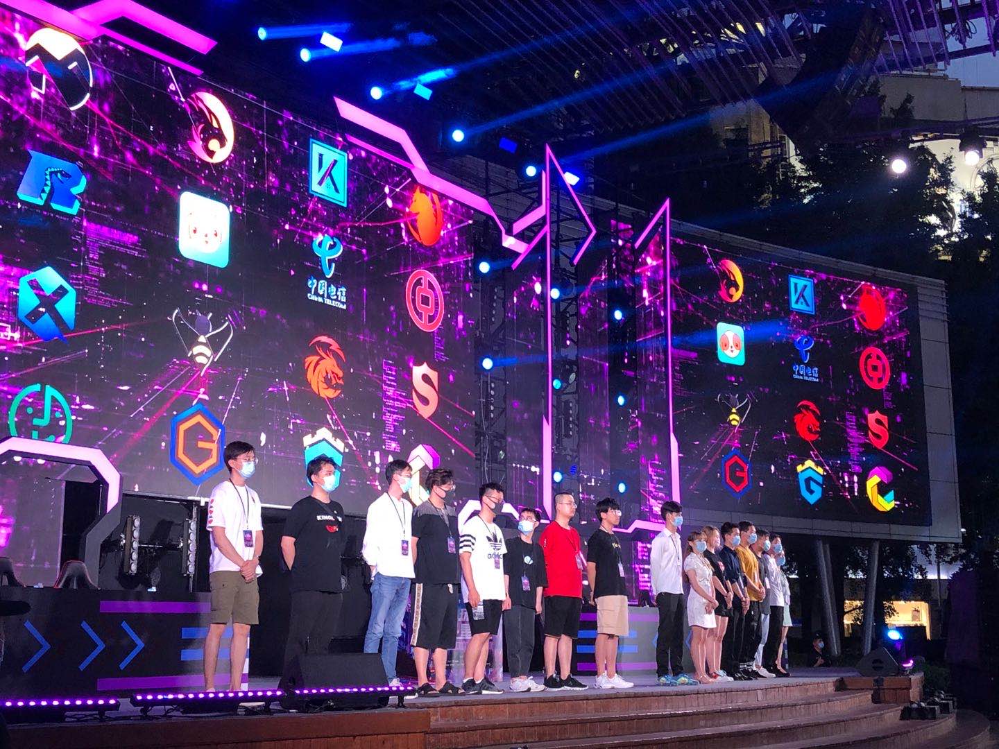 对关键球的 对关键球的